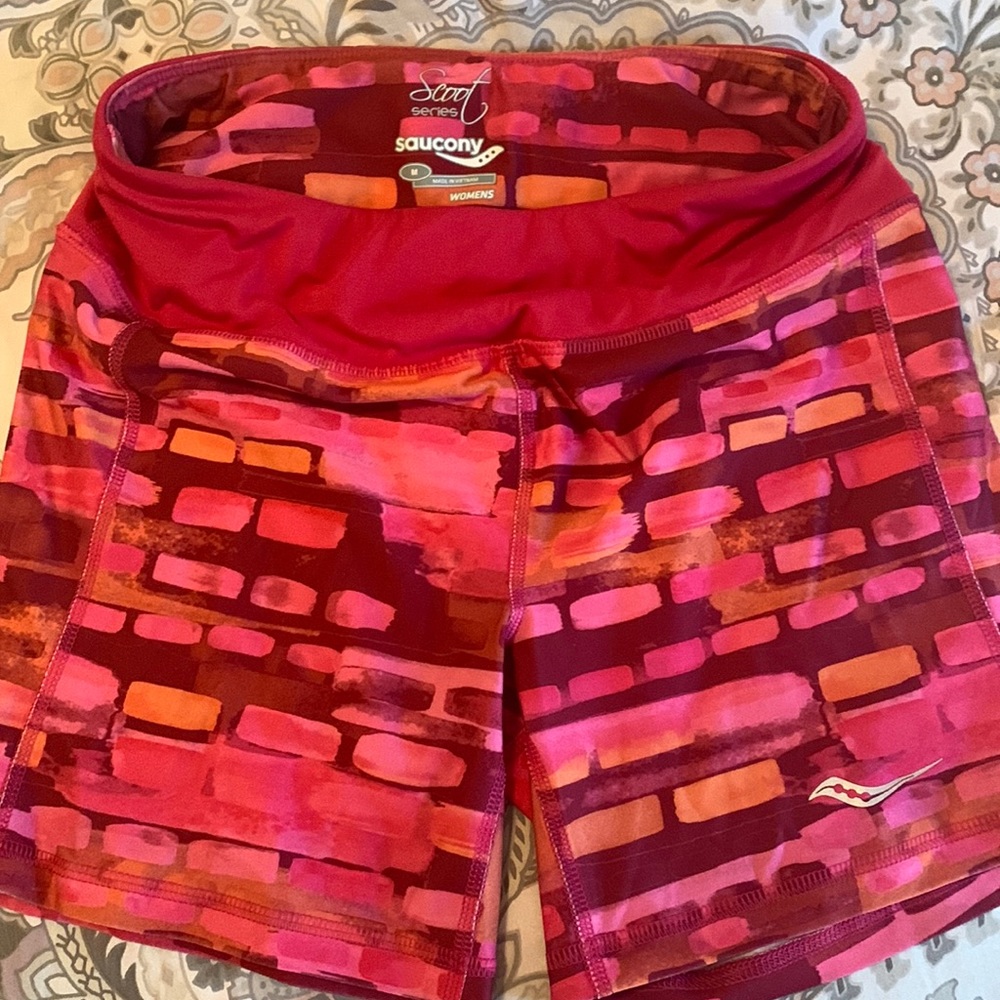 M athletic shorts